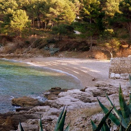 Guesthouse Torga Vis Island Exterior photo