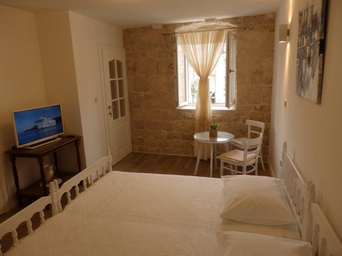 Guesthouse Torga Vis Island Exterior photo