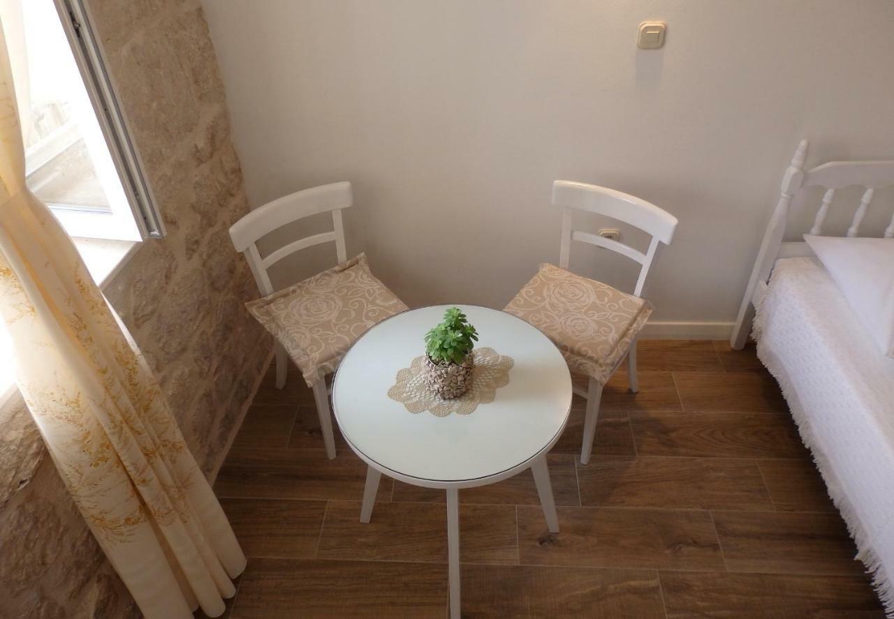 Guesthouse Torga Vis Island Exterior photo