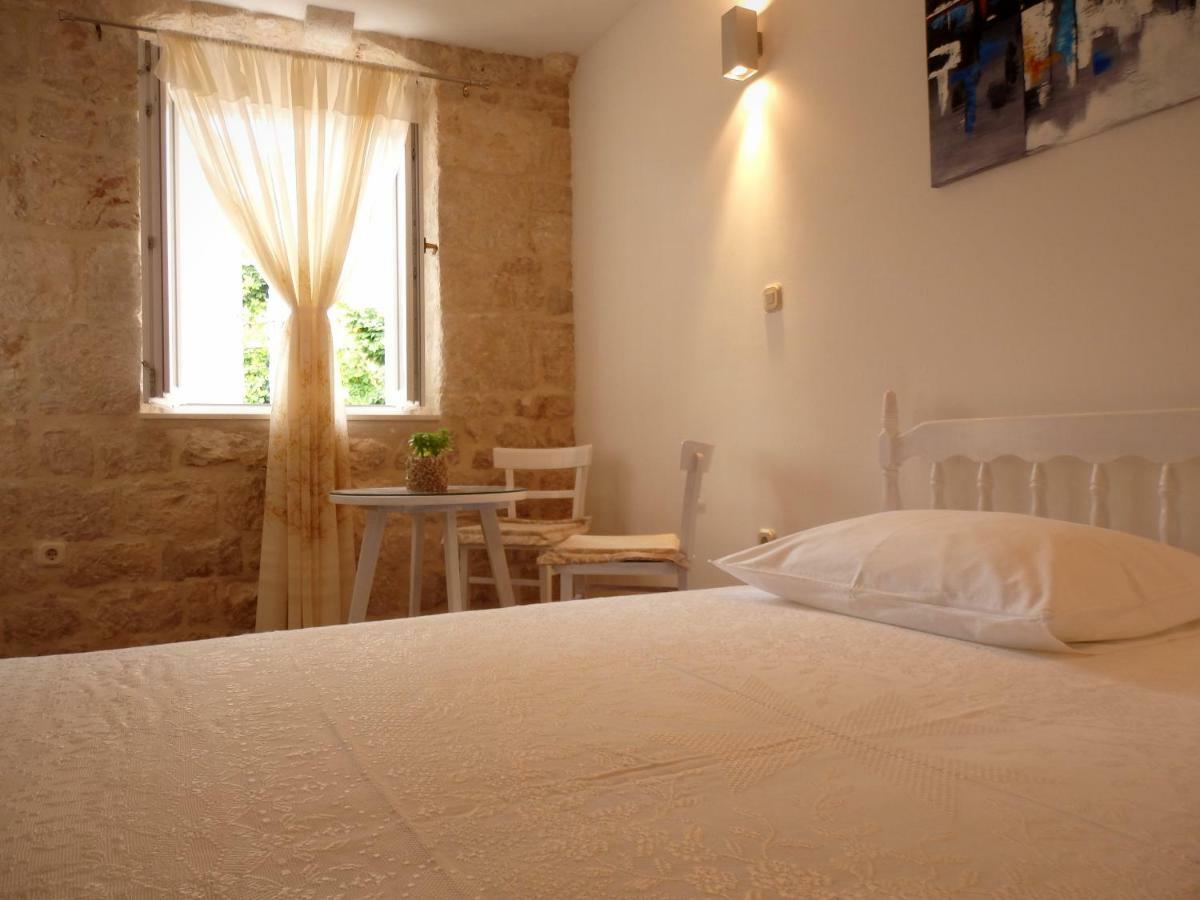 Guesthouse Torga Vis Island Exterior photo